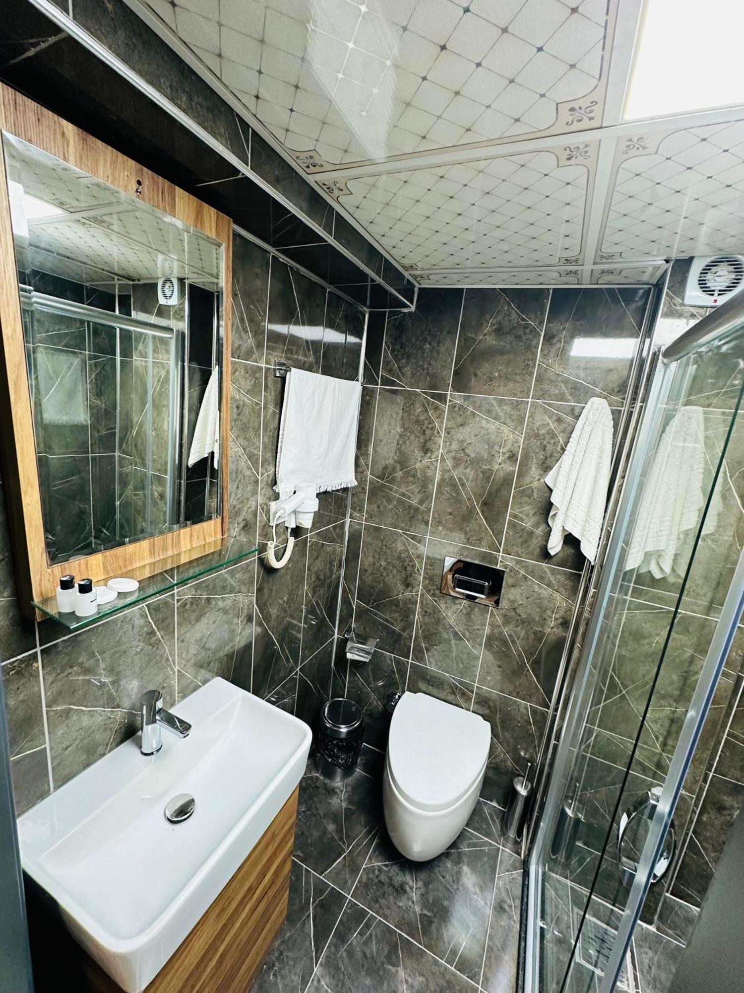 איסטמבול Taksim La Serena Hotels מראה חיצוני תמונה